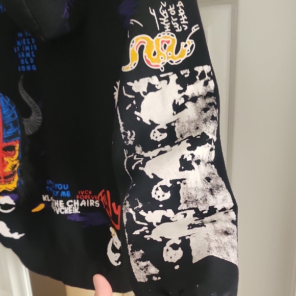 VLONE Graffiti Black Hoodie Streetwear with Multicolor Graphics - Picture 8 of 10
